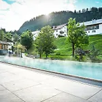 Almrausch Hotel 3*