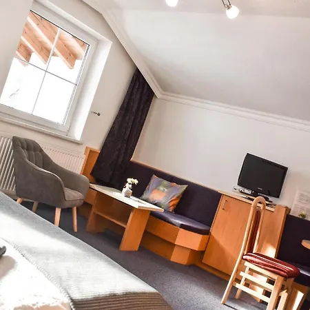 Hotel Almrausch 3*